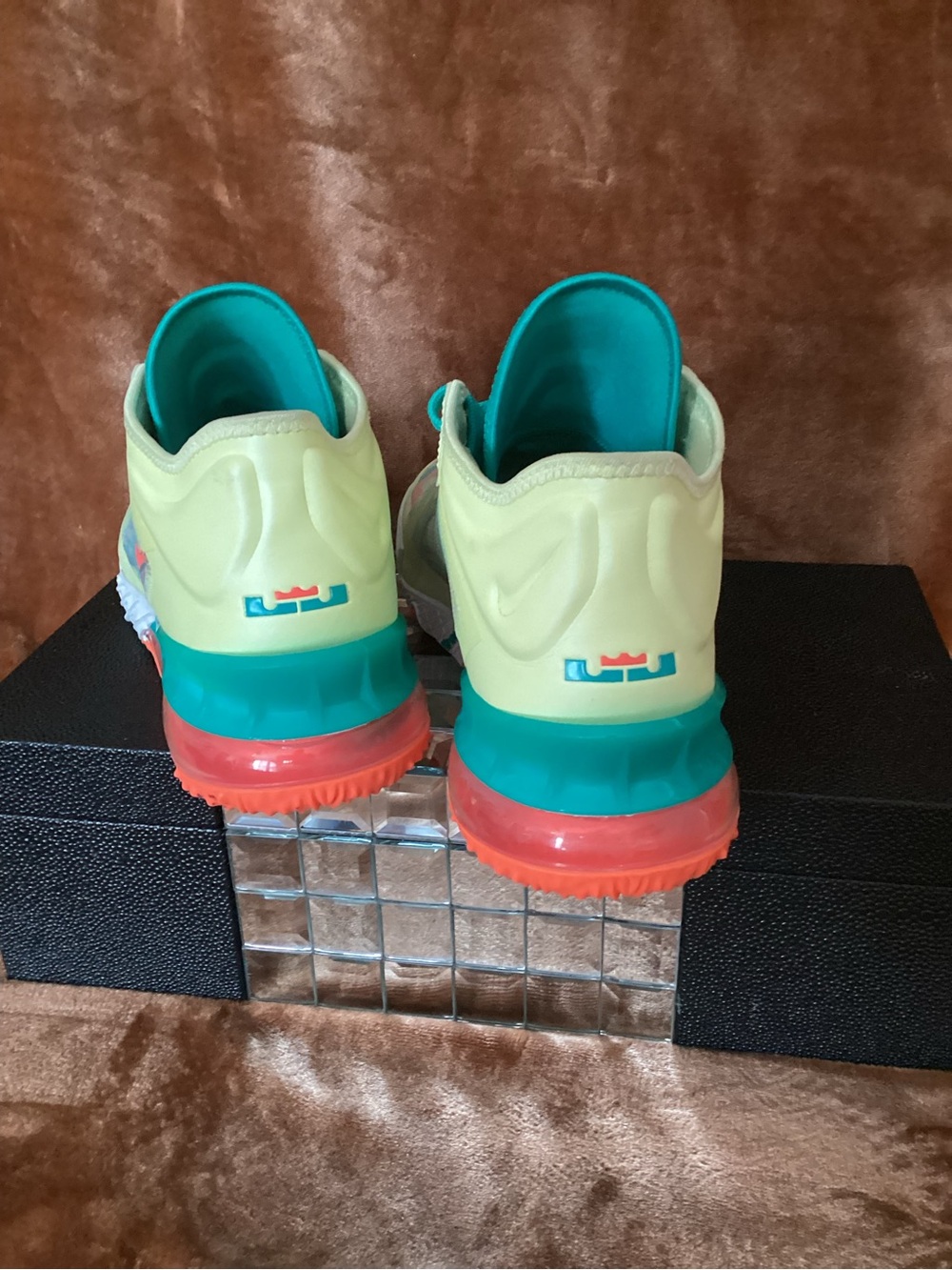 LeBron XVIII LOW Nike Basketball Shoes - Teal, Coral, Cream - Picture 5 of 10